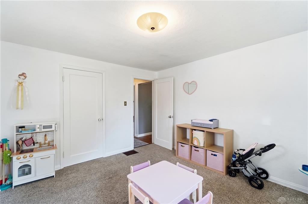 1034 Berkshire Property Photo 24