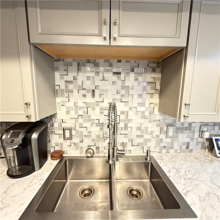 131 Shenandoah Property Photo 12