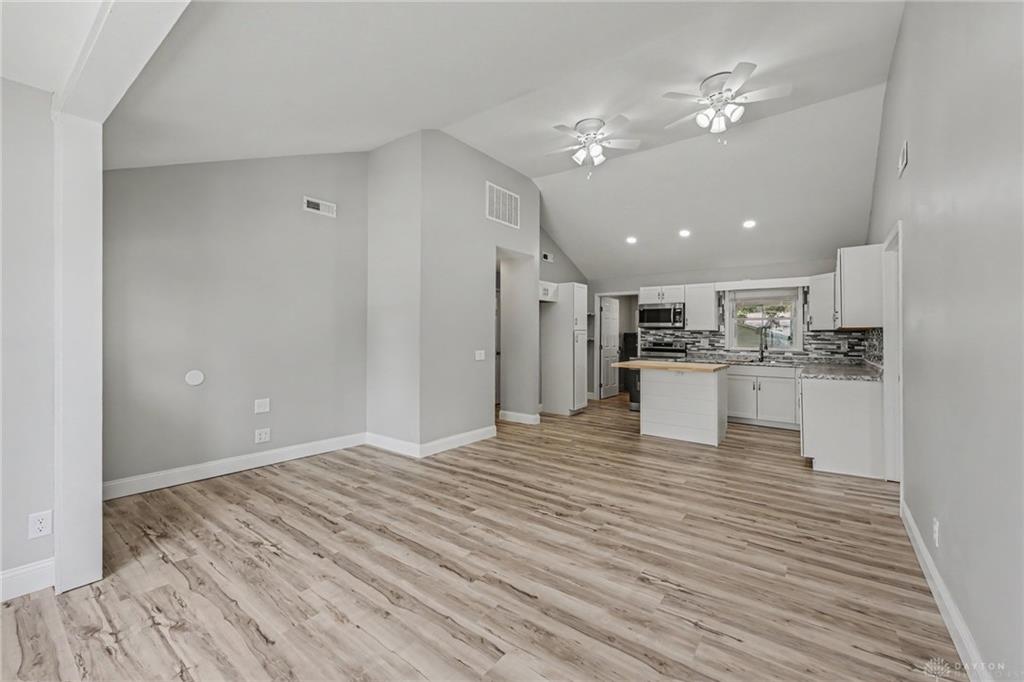 518 4th Property Photo 8