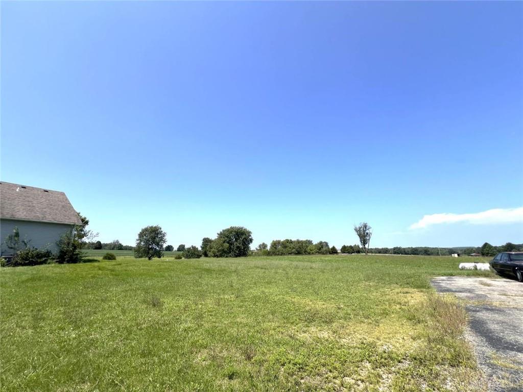 1981 N Weaver Property Photo 3
