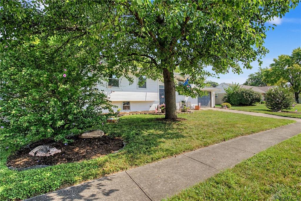 148 Beverly Property Photo 3