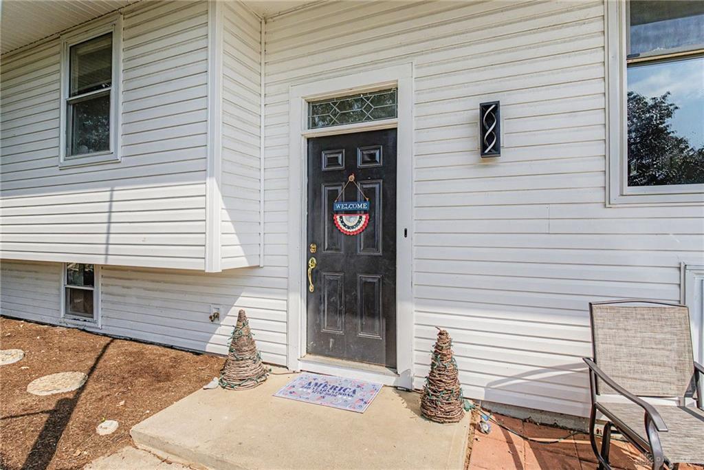 148 Beverly Property Photo 5