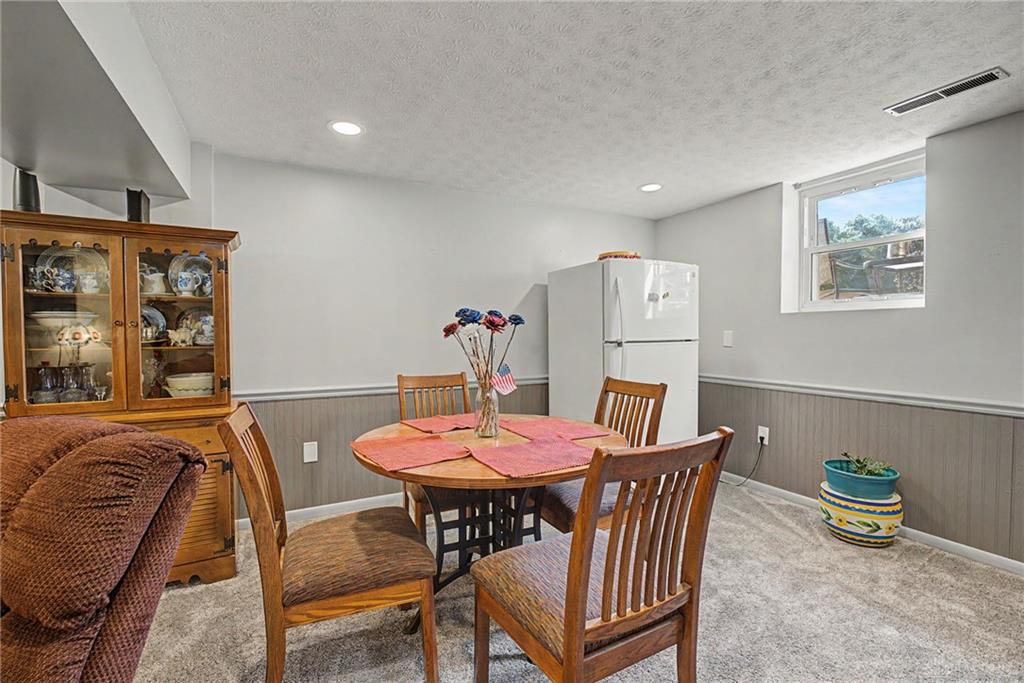 148 Beverly Property Photo 45