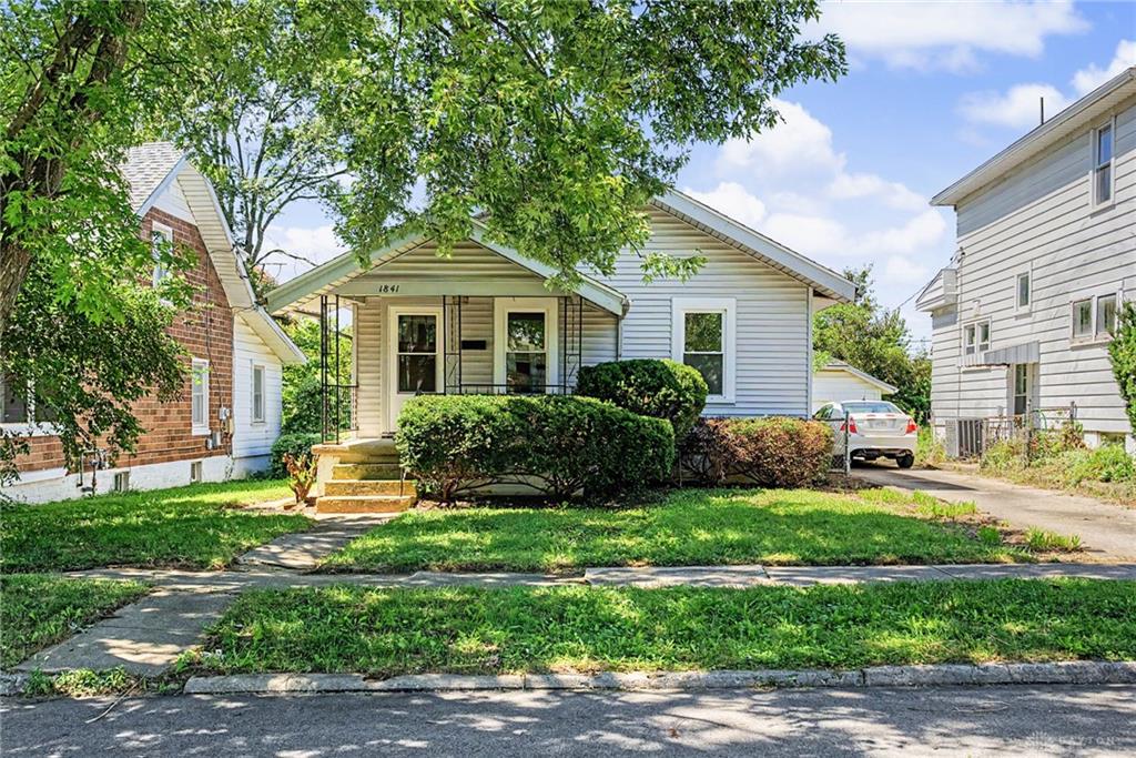 1841 King Property Photo 2