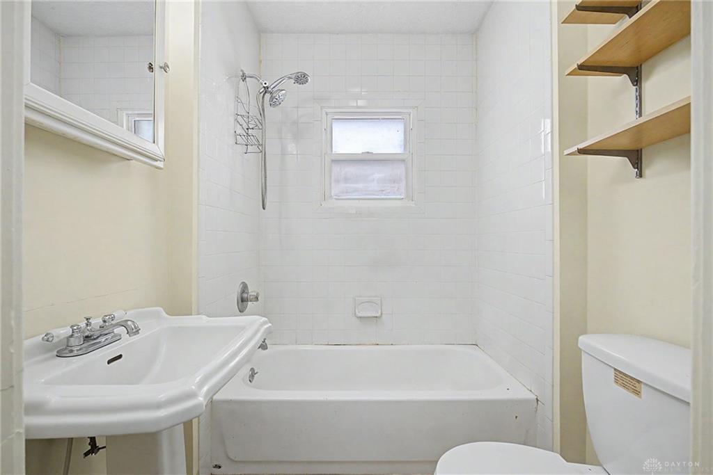 1841 King Property Photo 18