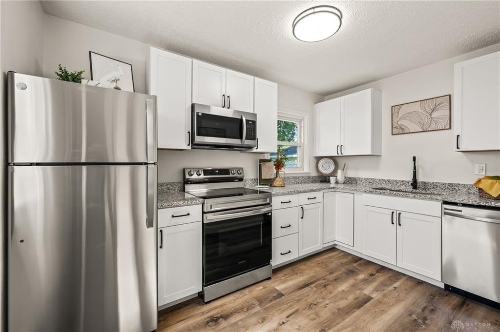 1661 Humphrey Property Photo 5