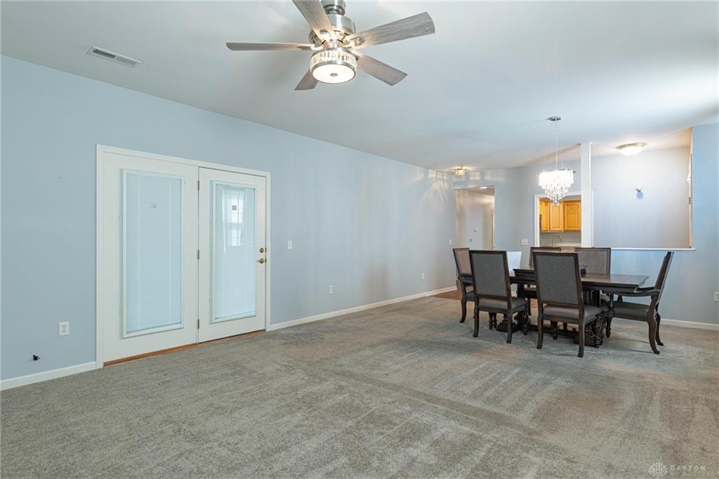 3028 Elmbrook Property Photo 4