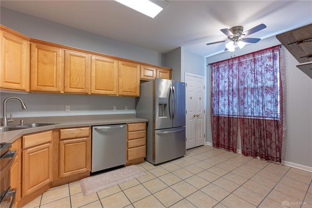 3028 Elmbrook Property Photo 6