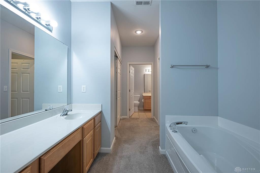3028 Elmbrook Property Photo 18