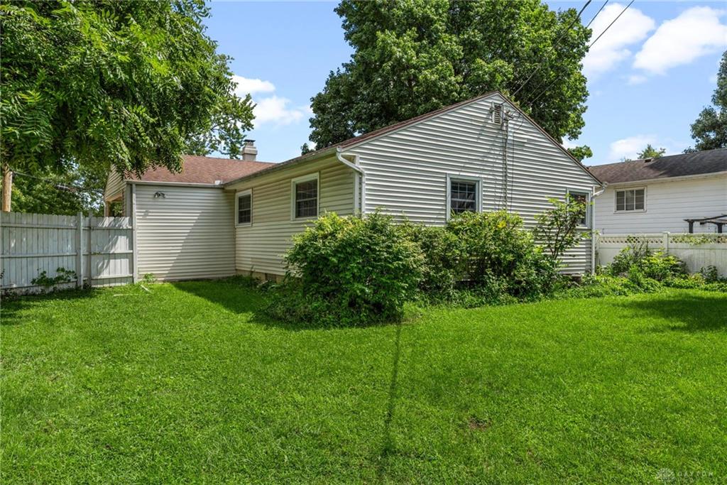2209 Hazel Property Photo 5