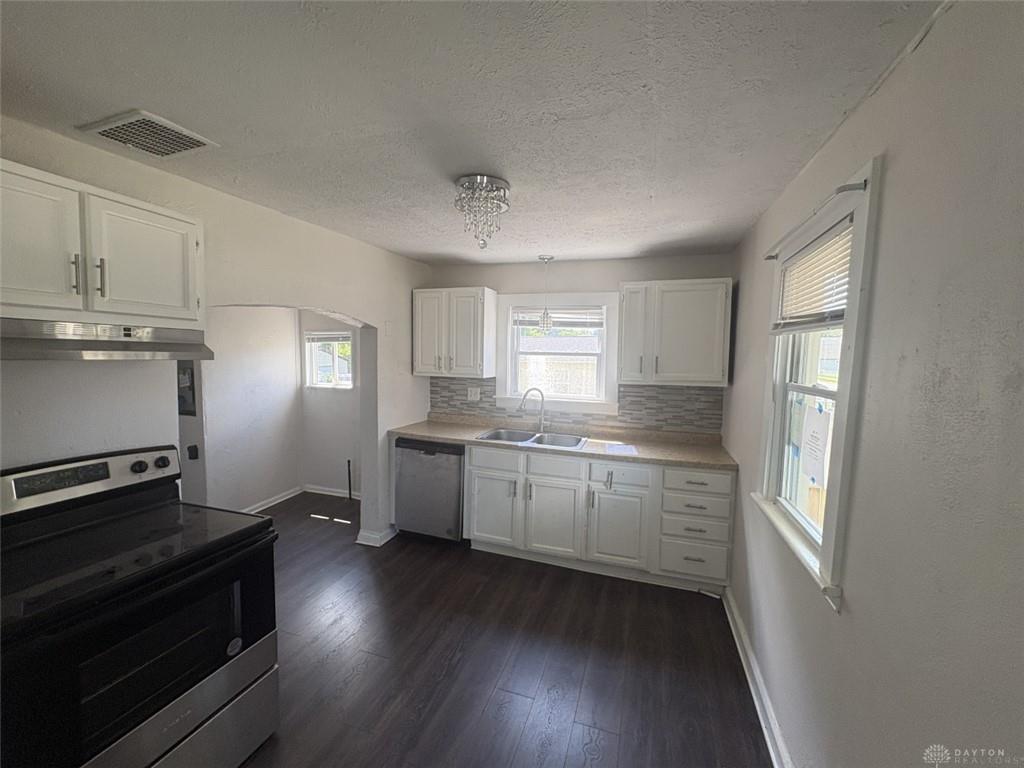 1808 Meadow Property Photo 4
