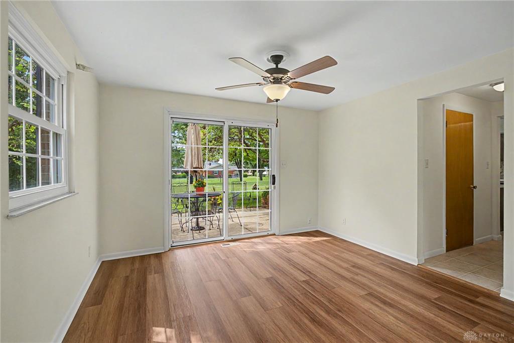 633 Sharon Property Photo 15