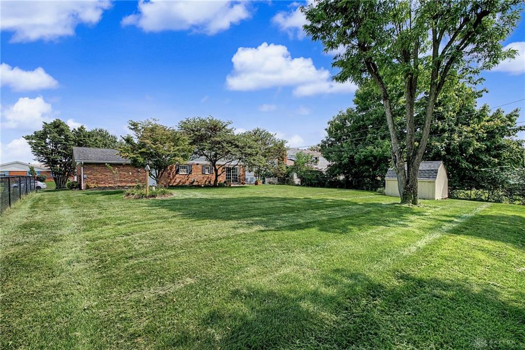 633 Sharon Property Photo 45