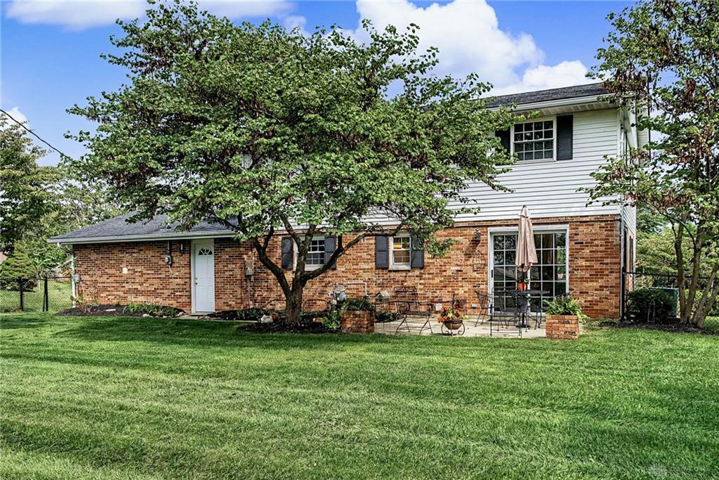 633 Sharon Property Photo 47