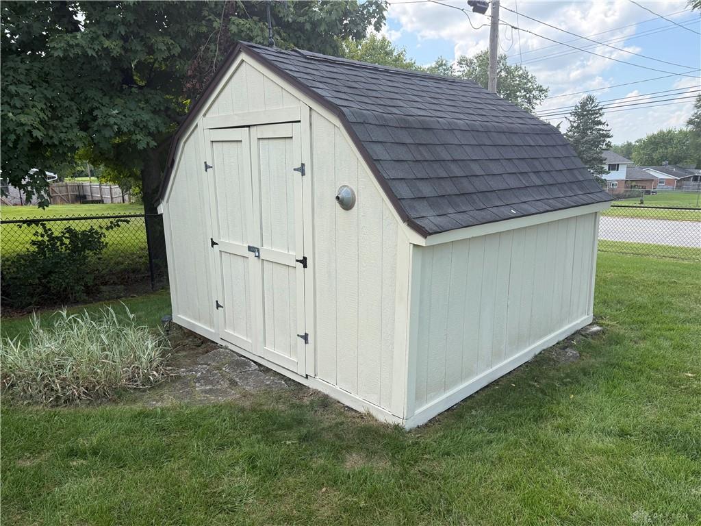 633 Sharon Property Photo 50