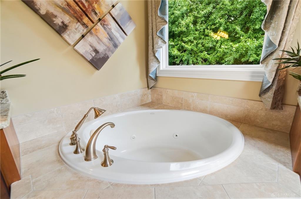 10842 Mariam Property Photo 34