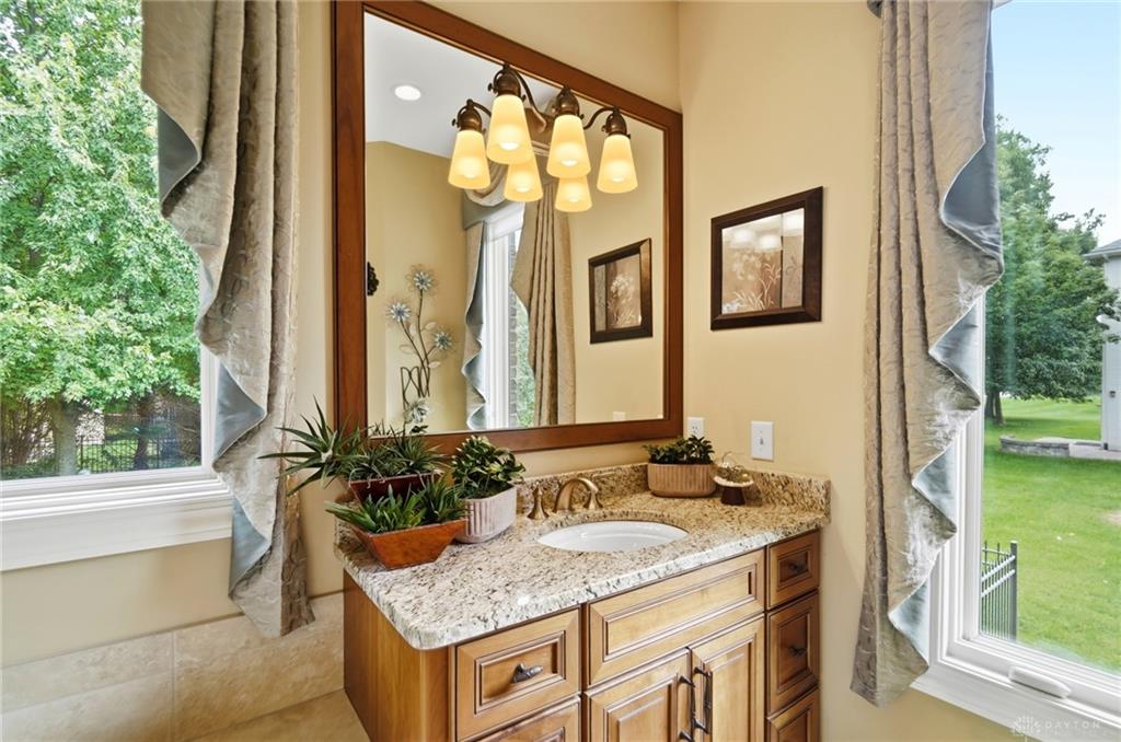 10842 Mariam Property Photo 35