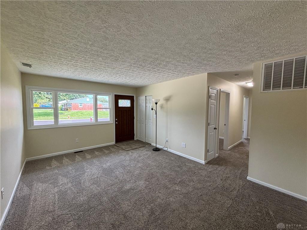 422 Buttercup Property Photo 3