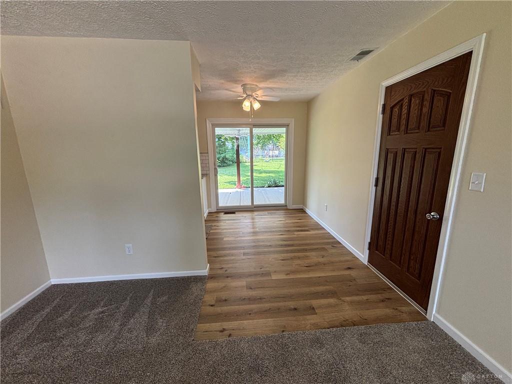 422 Buttercup Property Photo 6