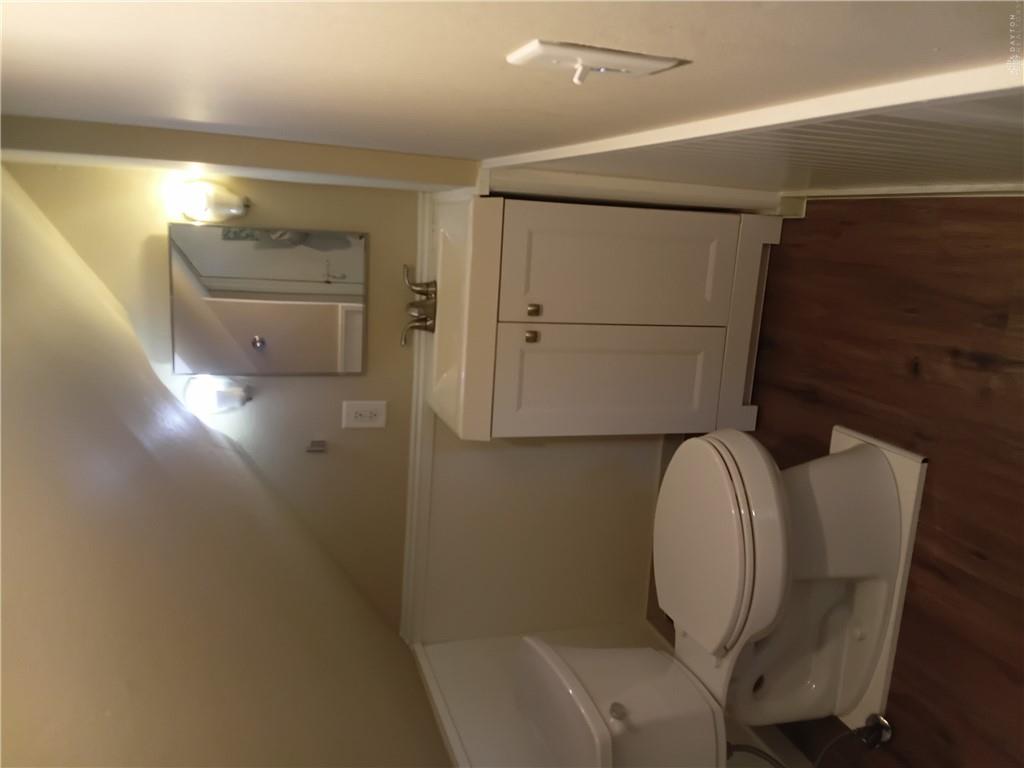 739 Saint Nicholas Property Photo 15