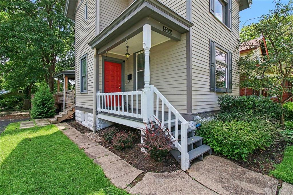 3935 Saint James Property Photo 4