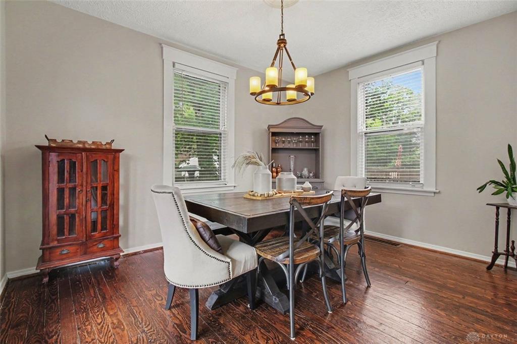 3935 Saint James Property Photo 12