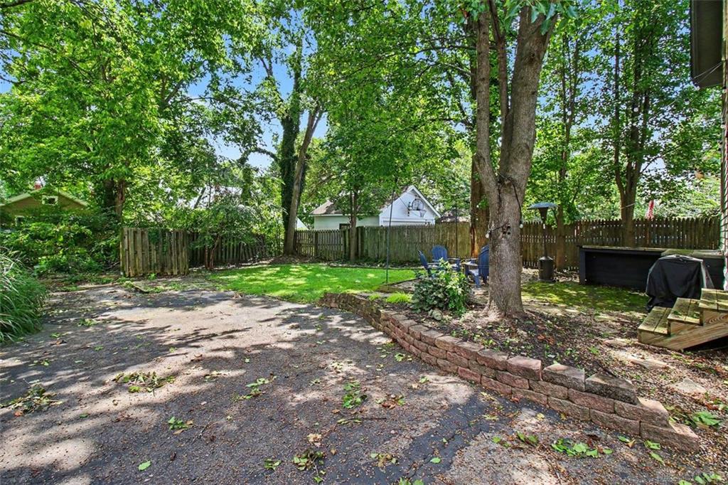3935 Saint James Property Photo 36