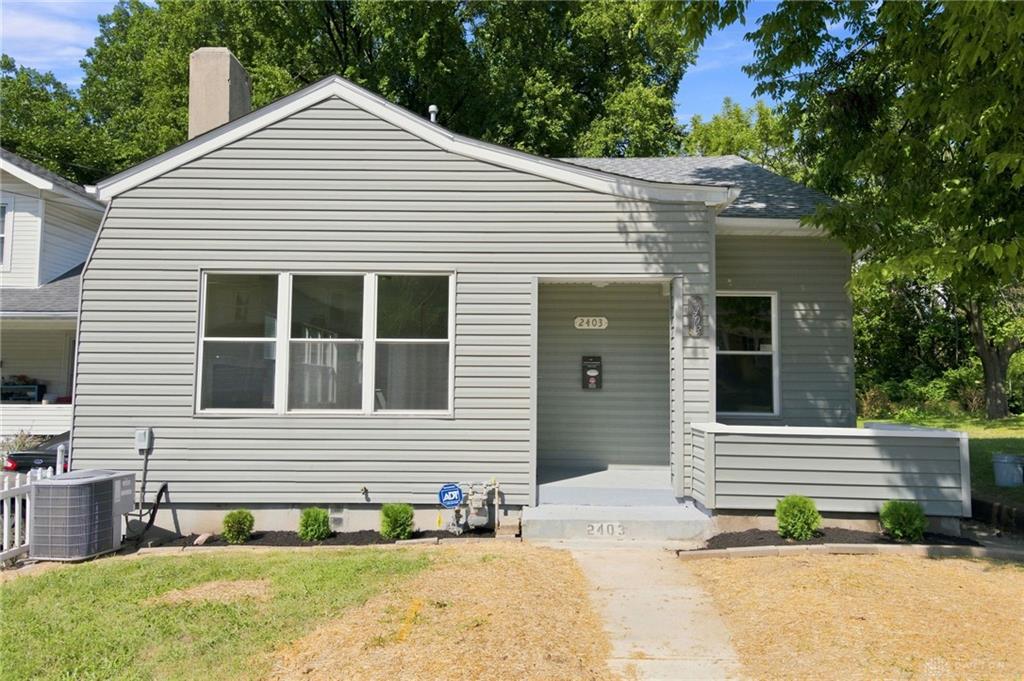 2403 S Sutphin Property Photo 5
