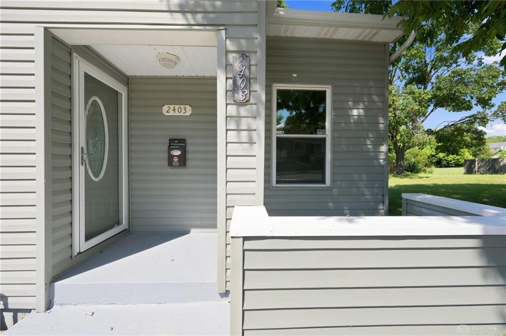 2403 S Sutphin Property Photo 7