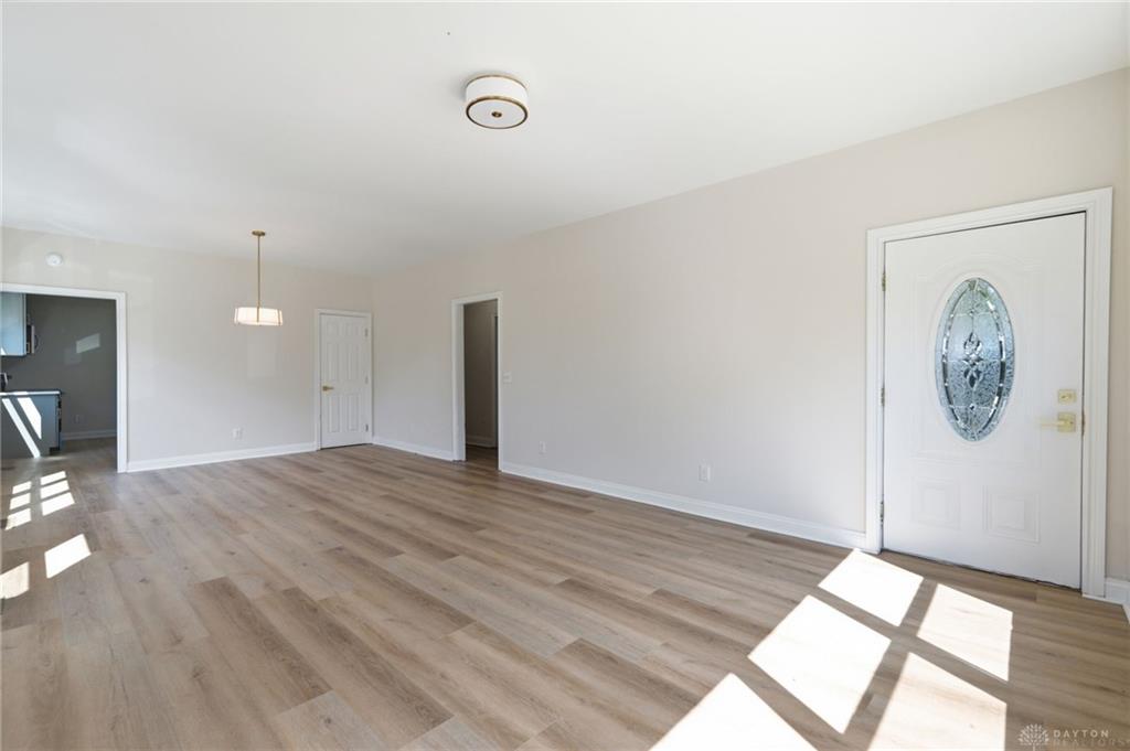 2403 S Sutphin Property Photo 11