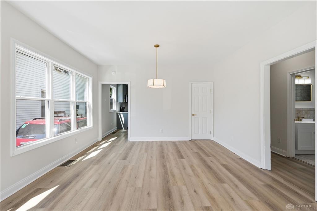 2403 S Sutphin Property Photo 15
