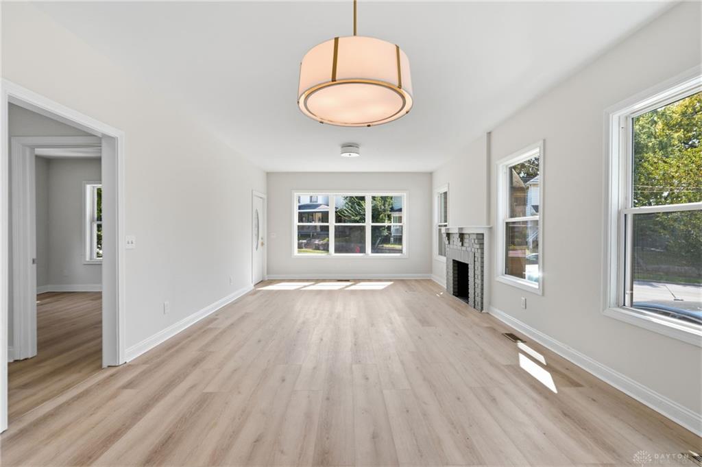 2403 S Sutphin Property Photo 16