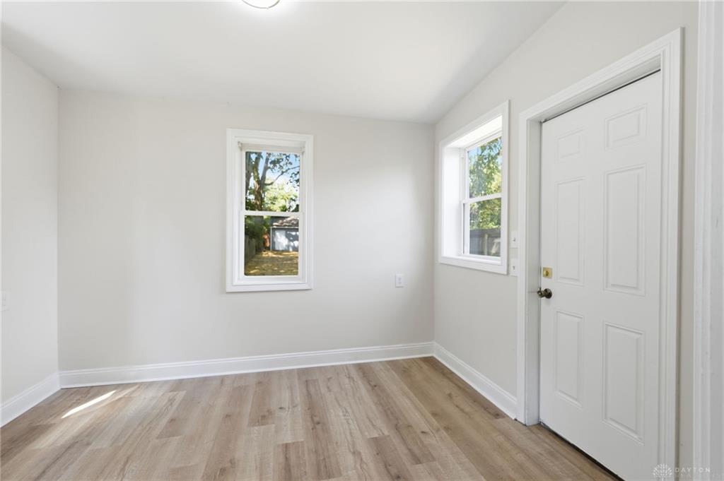 2403 S Sutphin Property Photo 28