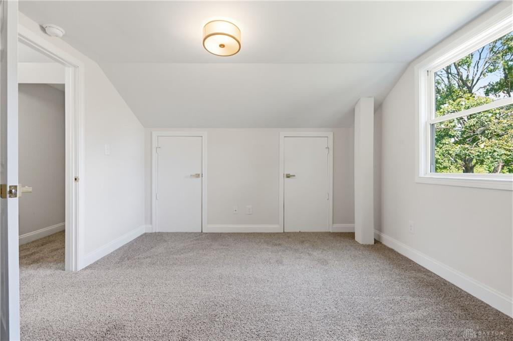 2403 S Sutphin Property Photo 35