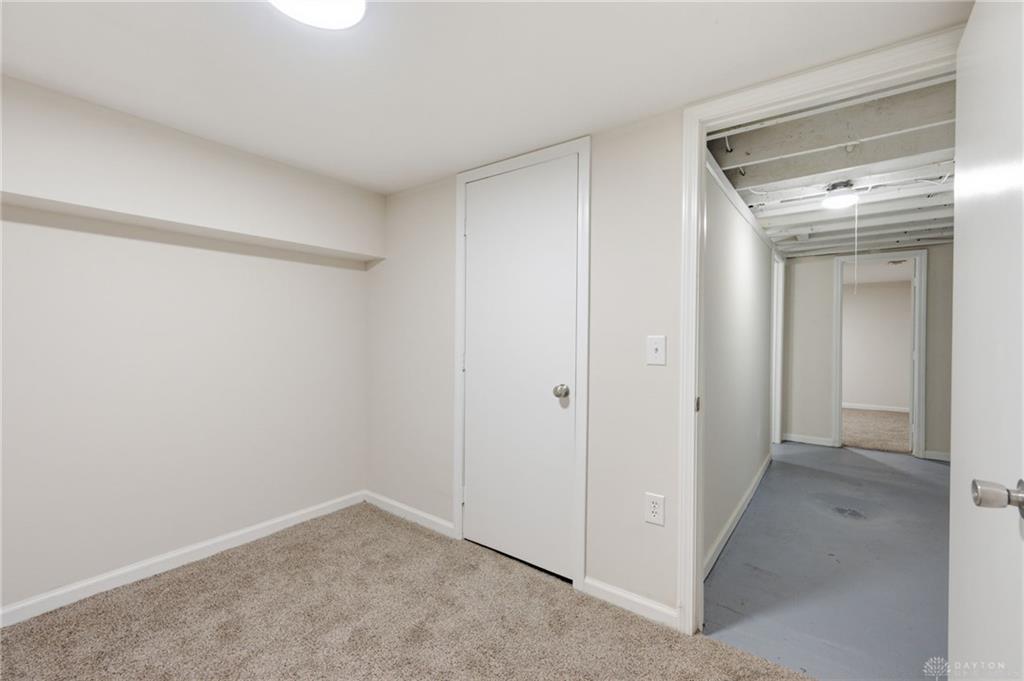2403 S Sutphin Property Photo 45