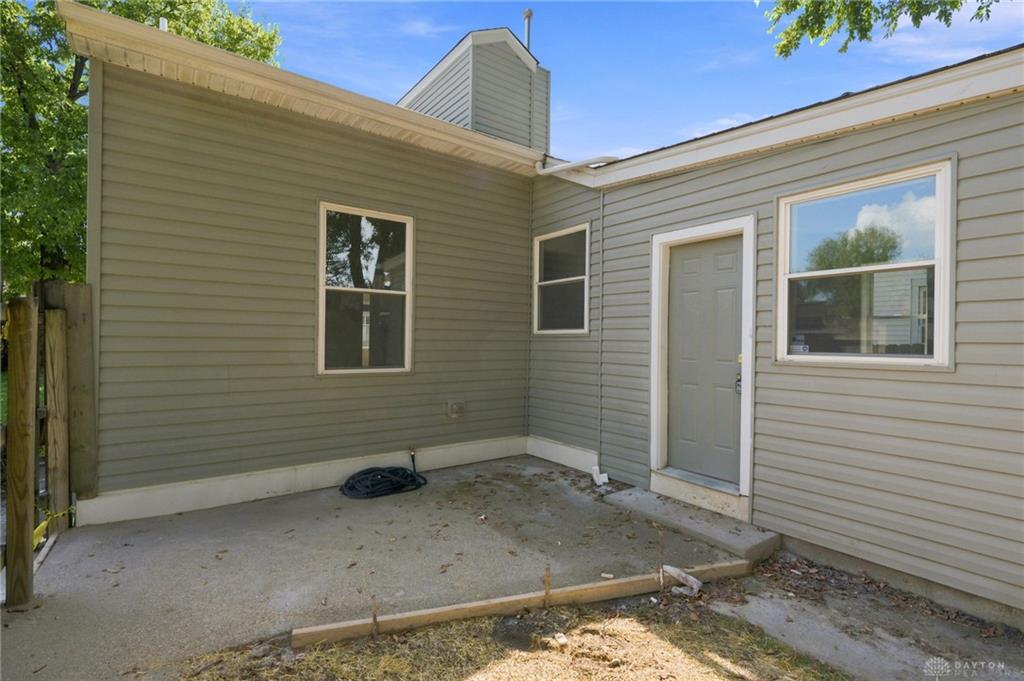 2403 S Sutphin Property Photo 47