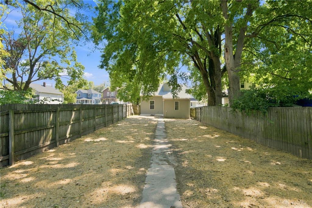 2403 S Sutphin Property Photo 48