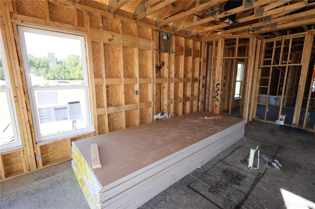24 Bick 0031 Property Photo 8