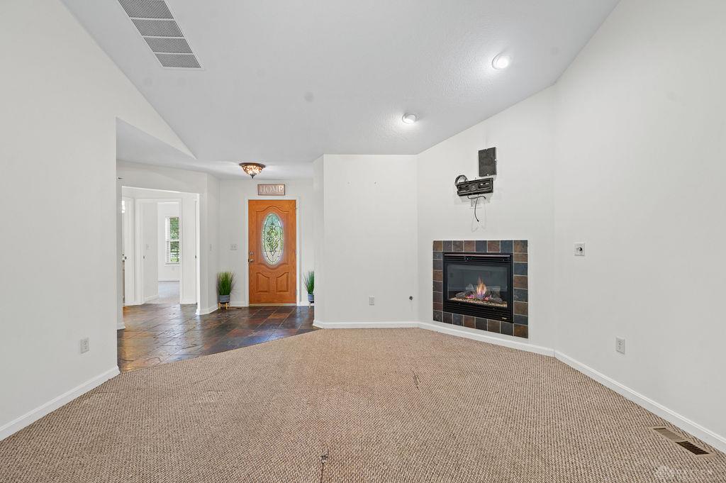 6832 Union Property Photo 9