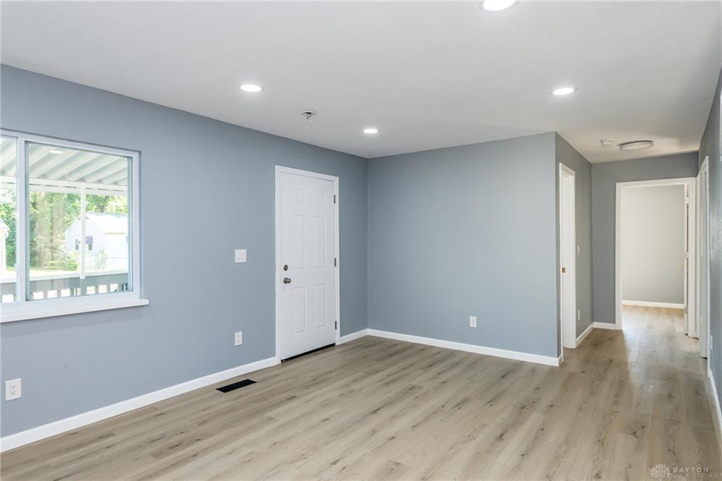 1103 Russell Property Photo 5