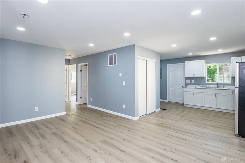 1103 Russell Property Photo 6
