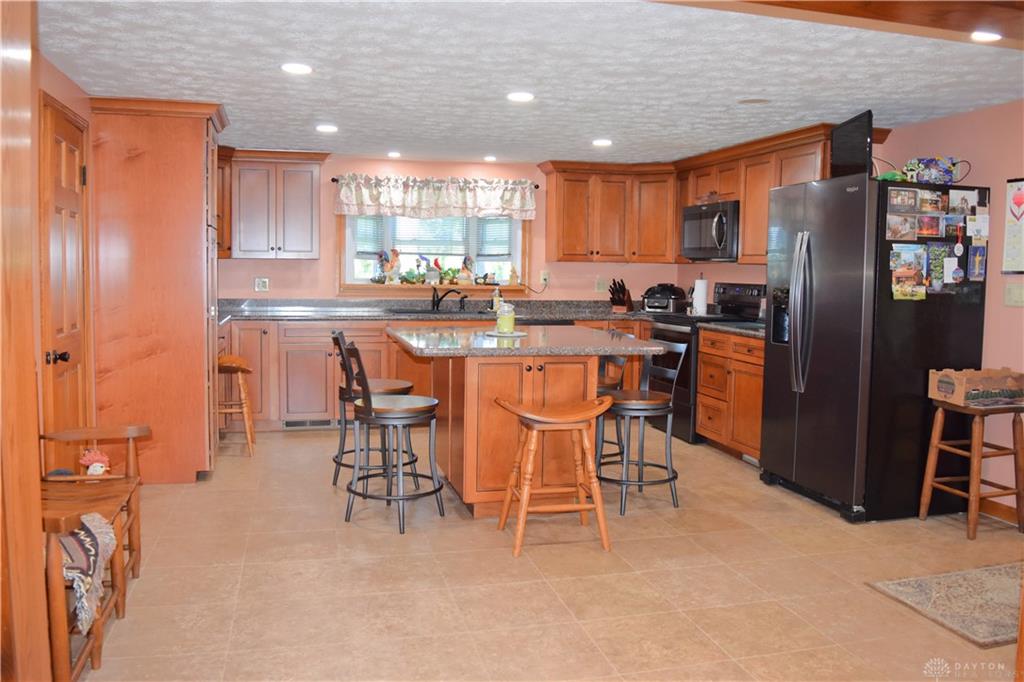 515 Snyder Property Photo 23