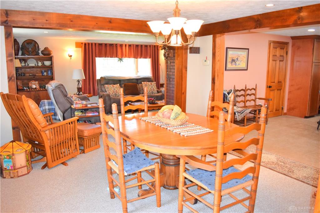 515 Snyder Property Photo 33