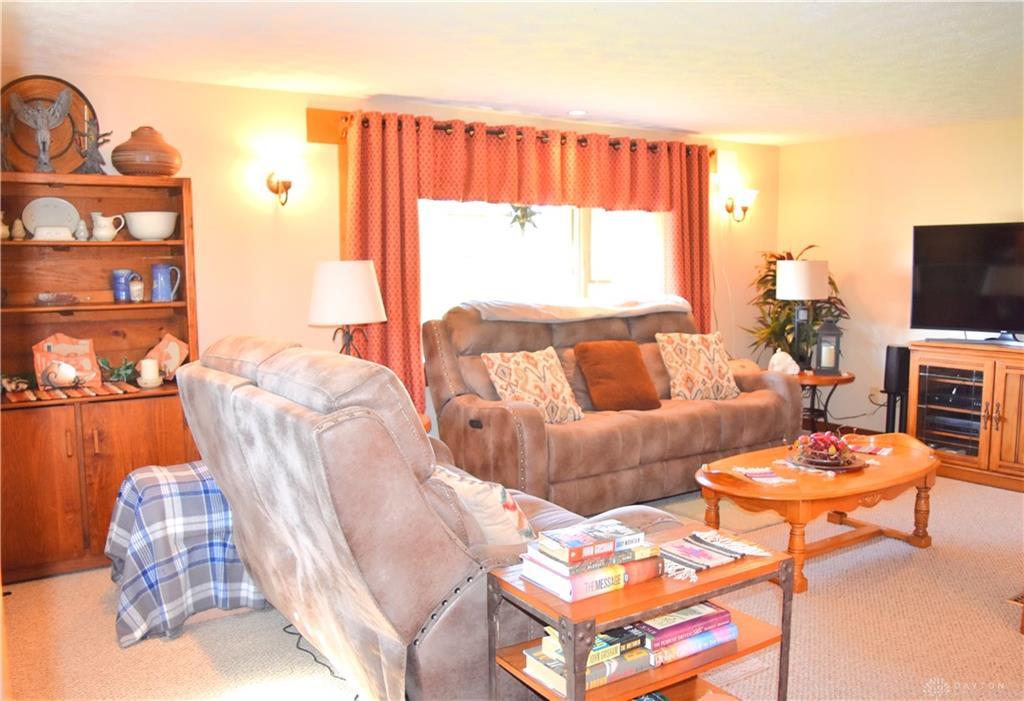 515 Snyder Property Photo 34