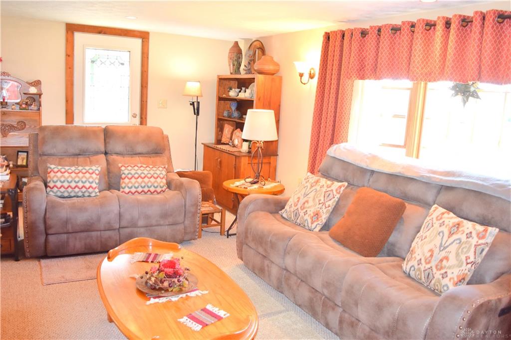 515 Snyder Property Photo 33