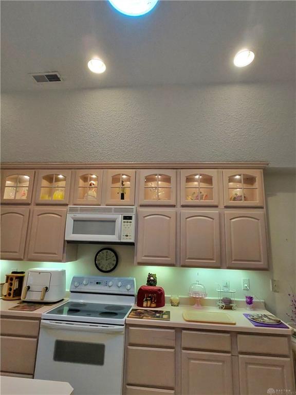 4647 Elysian B Property Photo 15