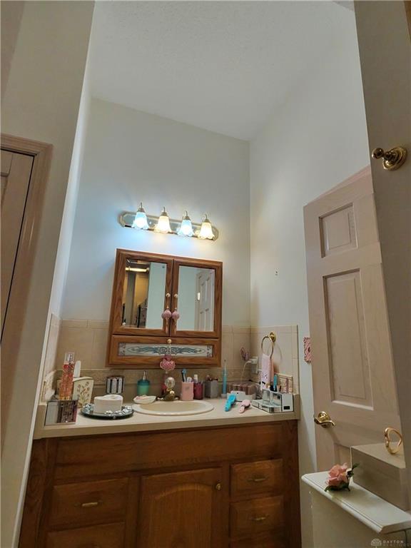 4647 Elysian B Property Photo 27