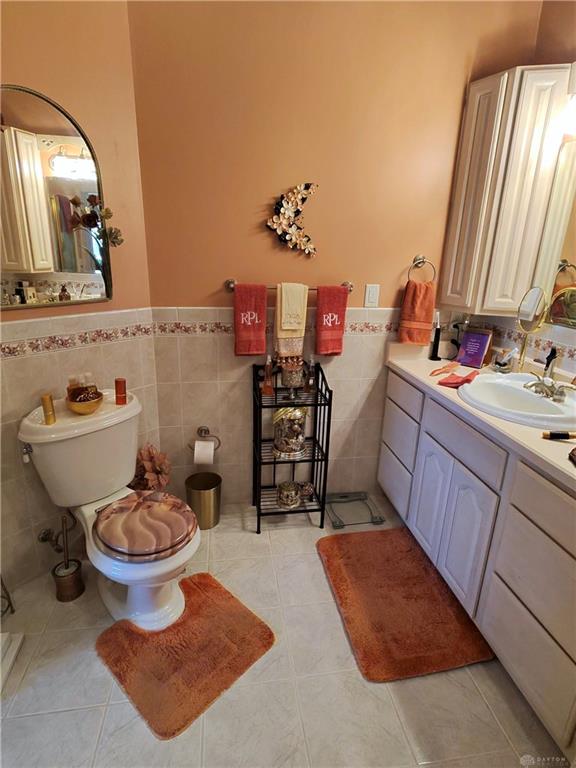 4647 Elysian B Property Photo 46