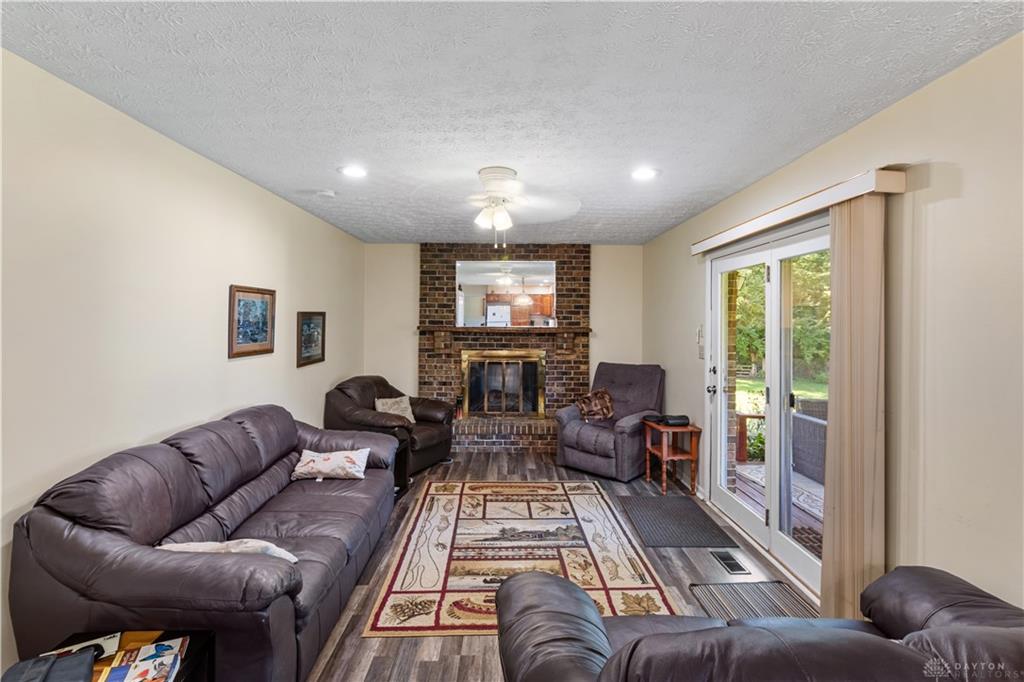 5111 Wheelock Property Photo 7