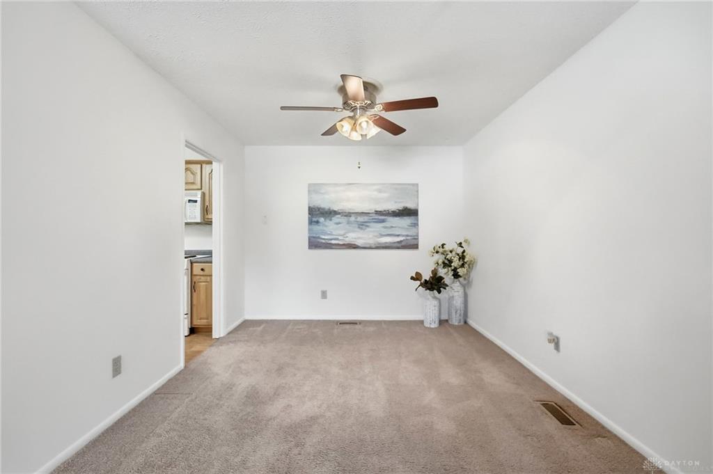 976 Kathryn Property Photo 10